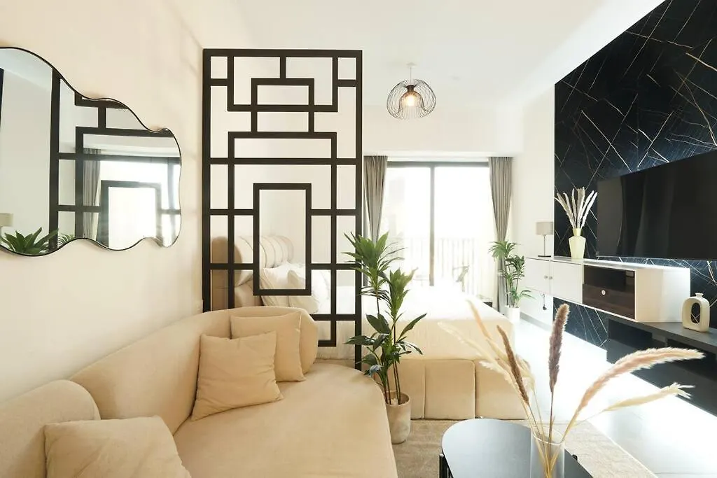 Dayf-Luc Stylish Studio Modern Comfort & Great Location Dubai